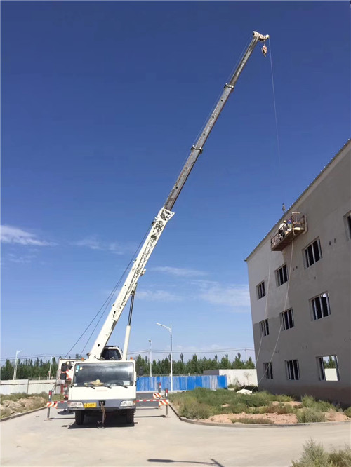 秦都区“轻装强干”—— 吊车的 “轻量化臂架” 技术